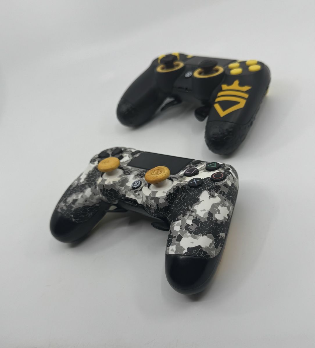 Controller: 2 Playstation 4 Scuf Controller gebraucht – Gebraucht aus Herisau von Seyashop1 2