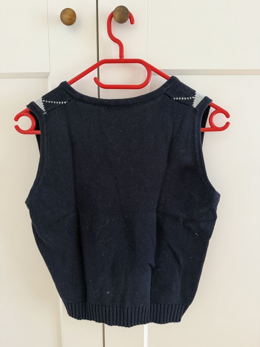 Brandy Melville Top: Brandy Melville Cardigan – Nuovo (secondo la descrizione) da Wil SG venduto da fam_r6xv 1