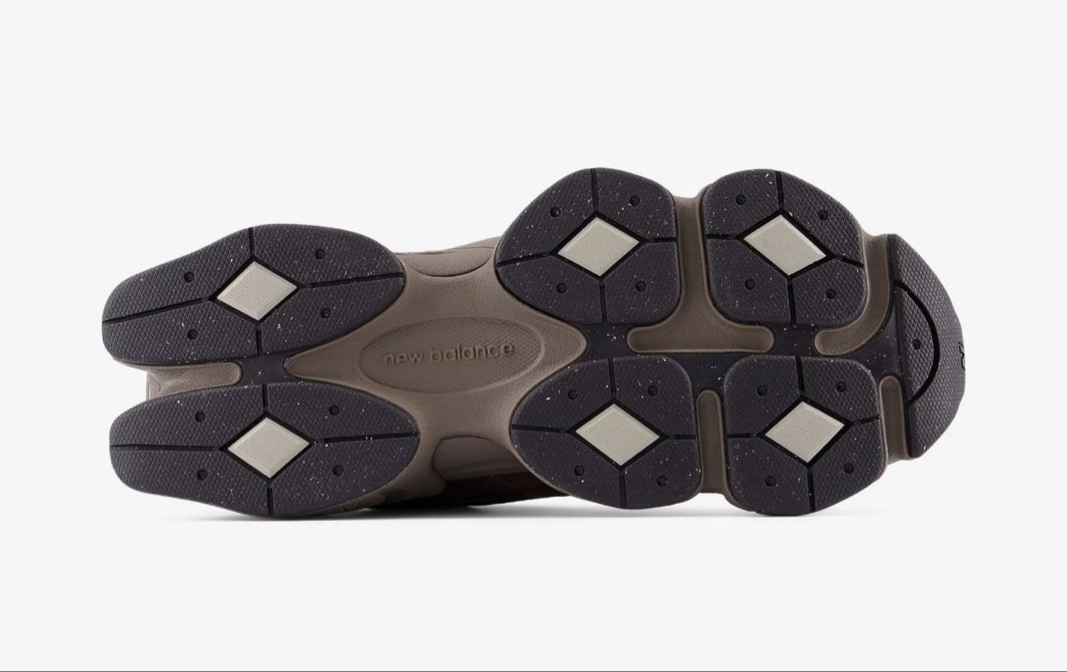 New Balance Scarpe da uomo: New Balance 9060 Sneakers – Nuovo (secondo la descrizione) da Zug venduto da Schweiz90 6