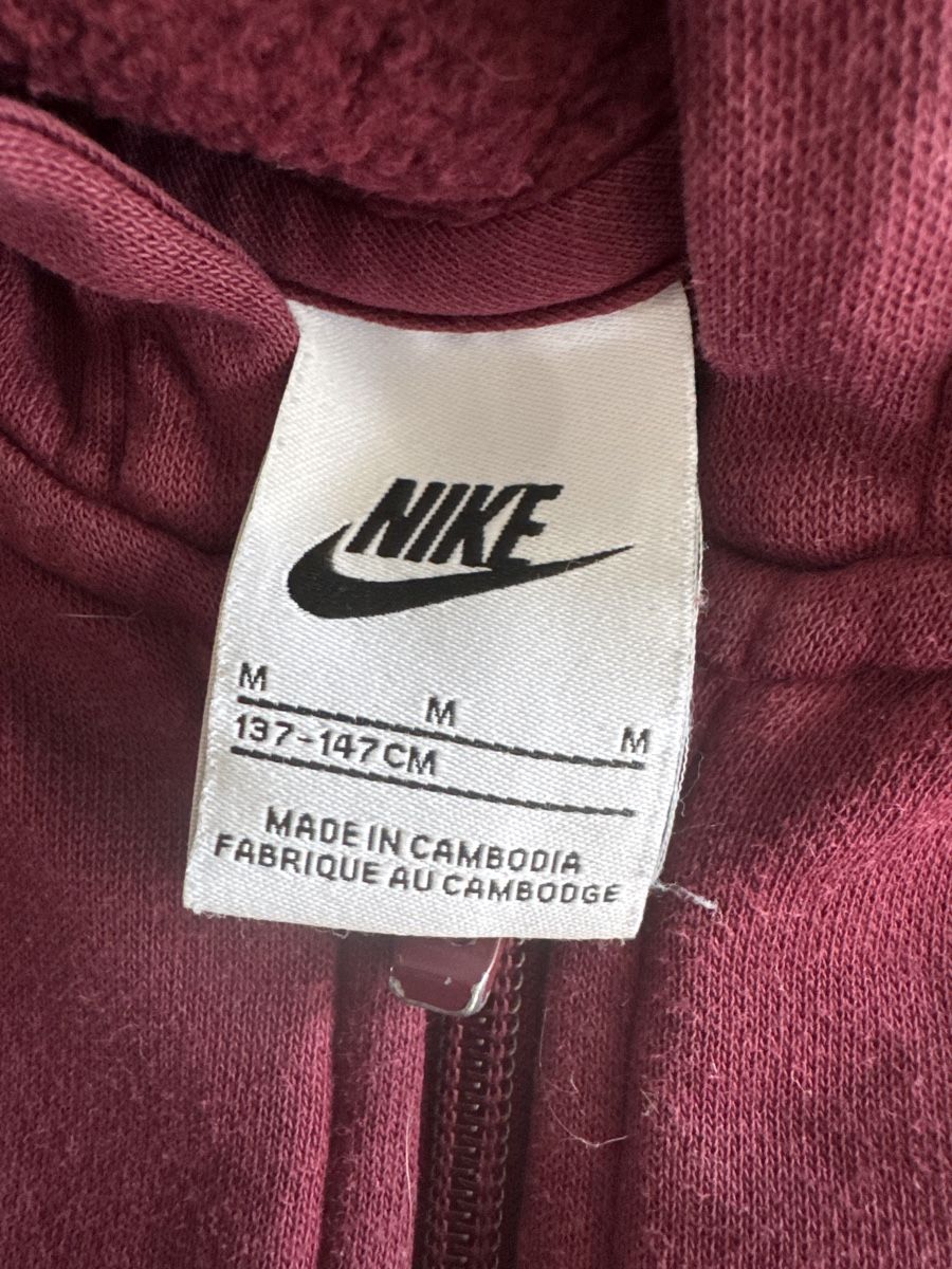 Nike Pullover & Sweatshirts: Nike Trainer – Gebraucht aus Glattpark(Opfikon) von cherrytomate 3
