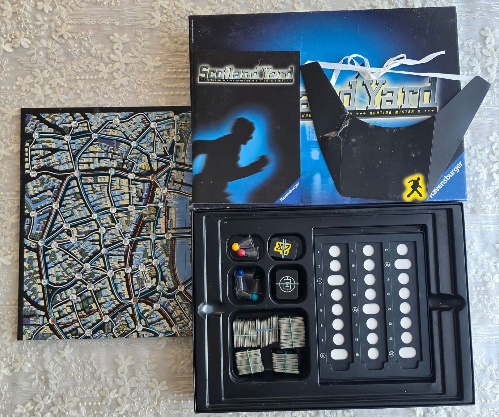 Ravensburger Spiele: Scotland Yard Brettspiel – Gebraucht aus Rheinsulz von Dred 1