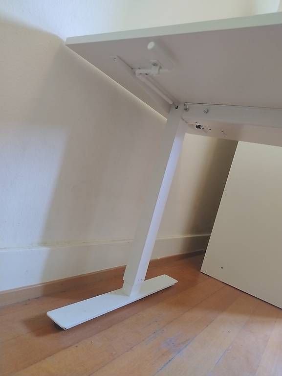 Schreibtische: Desk, height adjustable, like new – Gebraucht aus Zürich von hox_9mzq 3