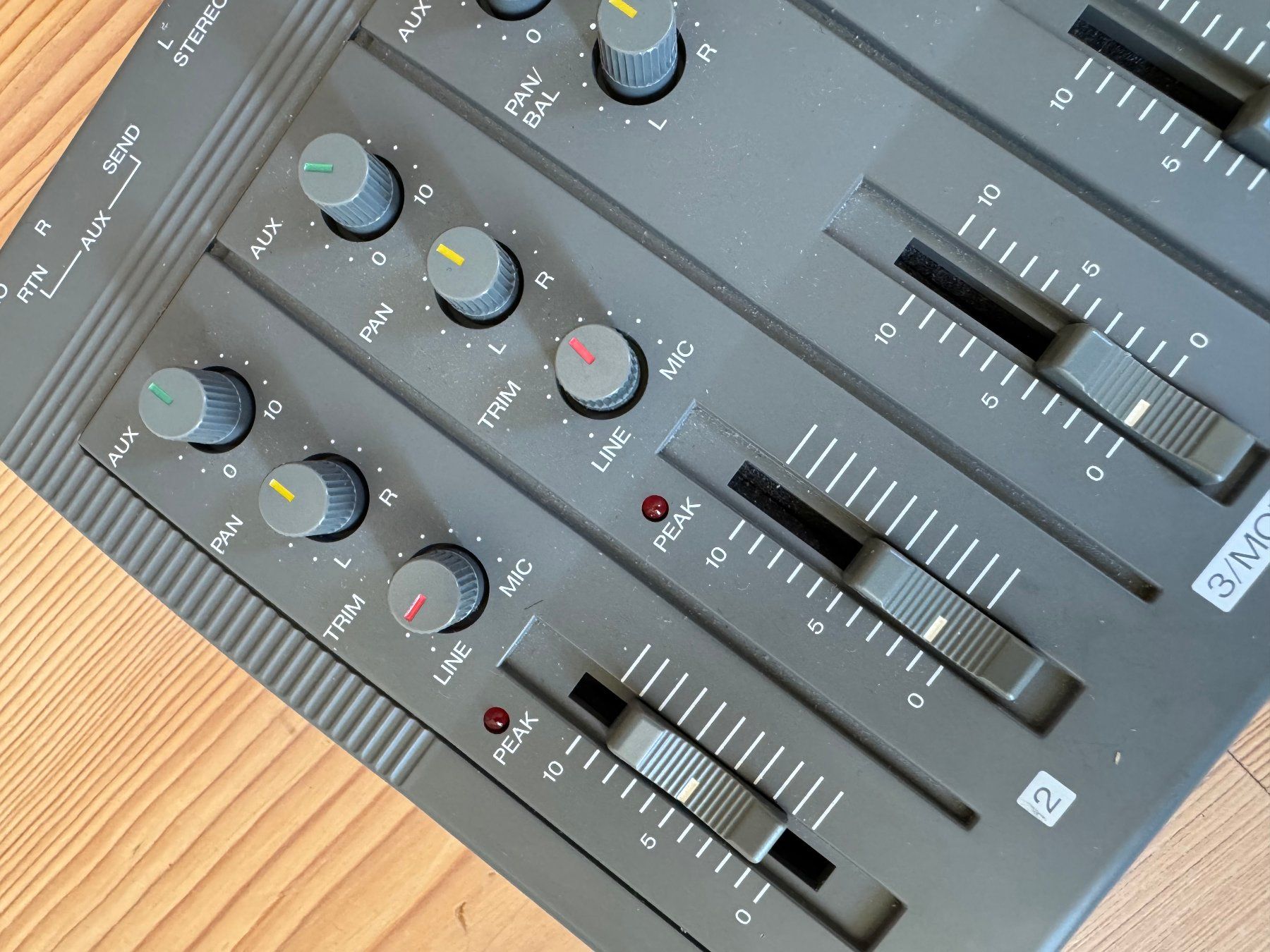 Fostex Console di mixaggio: Fostex MN06 Channel Stereo Mini Mixer – Usato da Oberrohrdorf venduto da ker_5h67 3