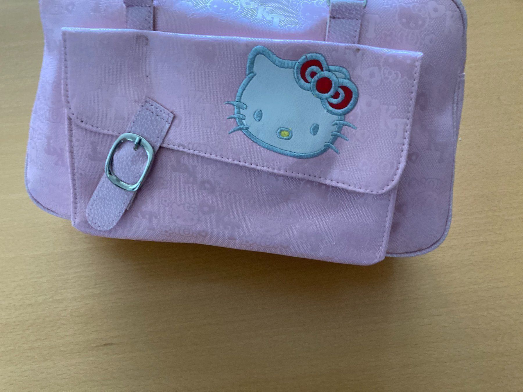 Hello Kitty Borse da donna: Sac à main Hello Kitty M3 -  NEU/NEUF – Nuovo (secondo la descrizione) da Prez-vers-Noréaz venduto da JOCO1963 7