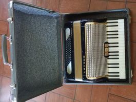 Hohner Concerto II Akkordeon mit Koffer