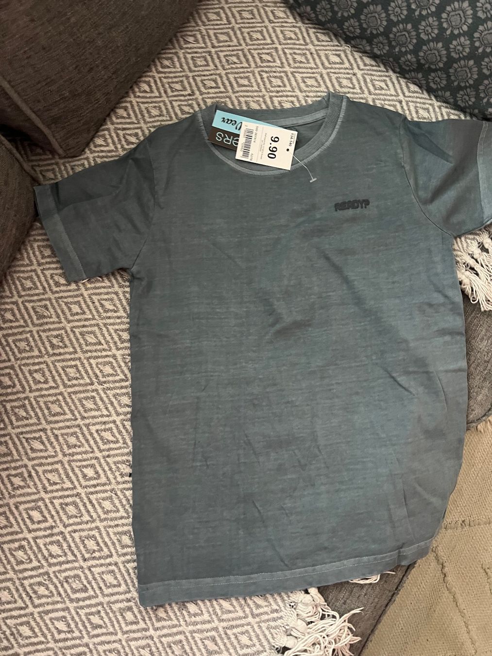 Chemises, T-shirts & Polos: T-SHIRT NEU GR 134/140 – Neuf (Voir description) à Basel par theo-g77 2