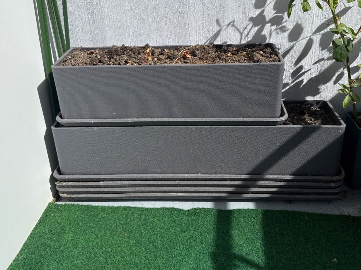 Eternit Blumentöpfe: Blumenkisten Eternit -für Balkon oder Terrase – Gebraucht aus Zug von Jm2005