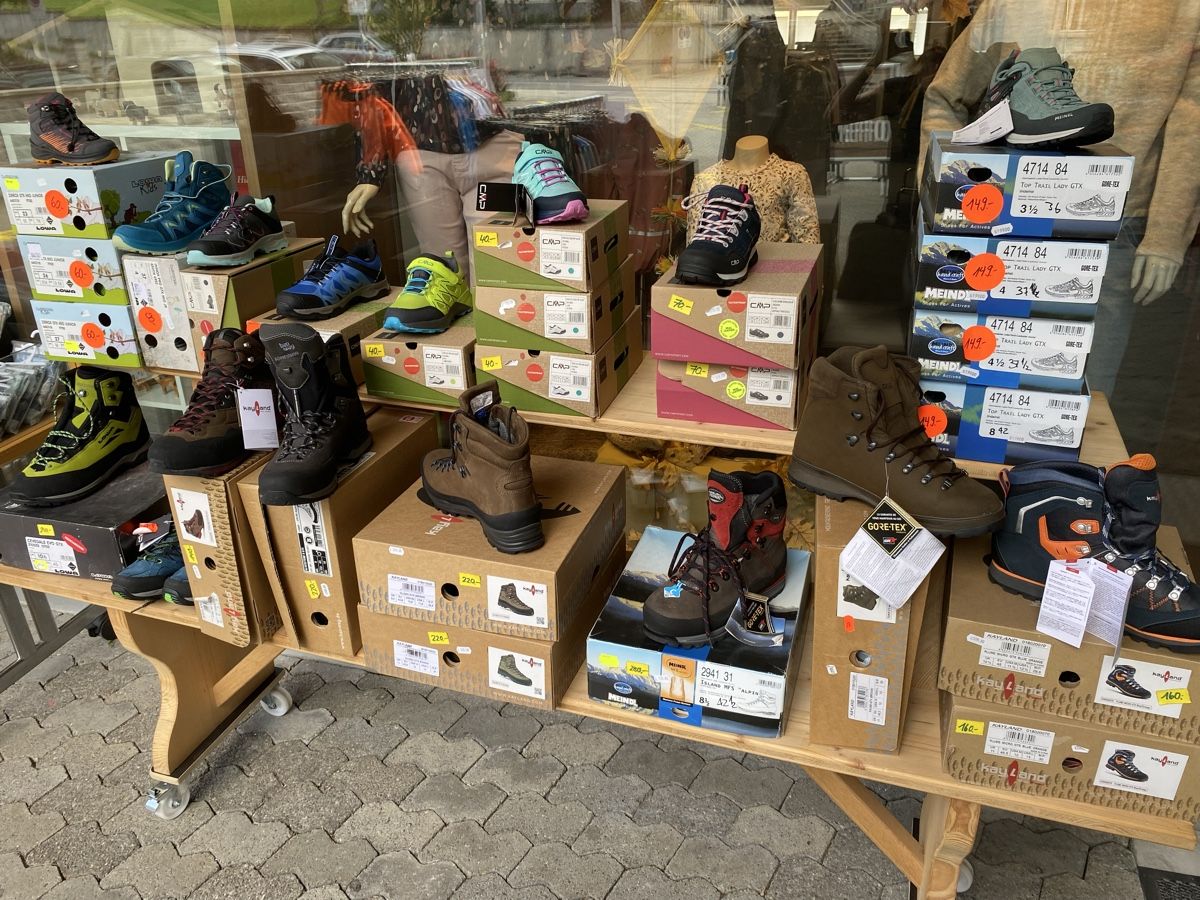 Herrenschuhe: Restposten Berg-/Trekkingschuhe – Neu und originalverpackt aus Engi von Kliberlis12