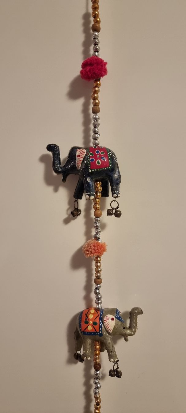 Tutte le decorazioni: Deko Elefanten Kette gebraucht – Usato da Chur venduto da hungerj 1