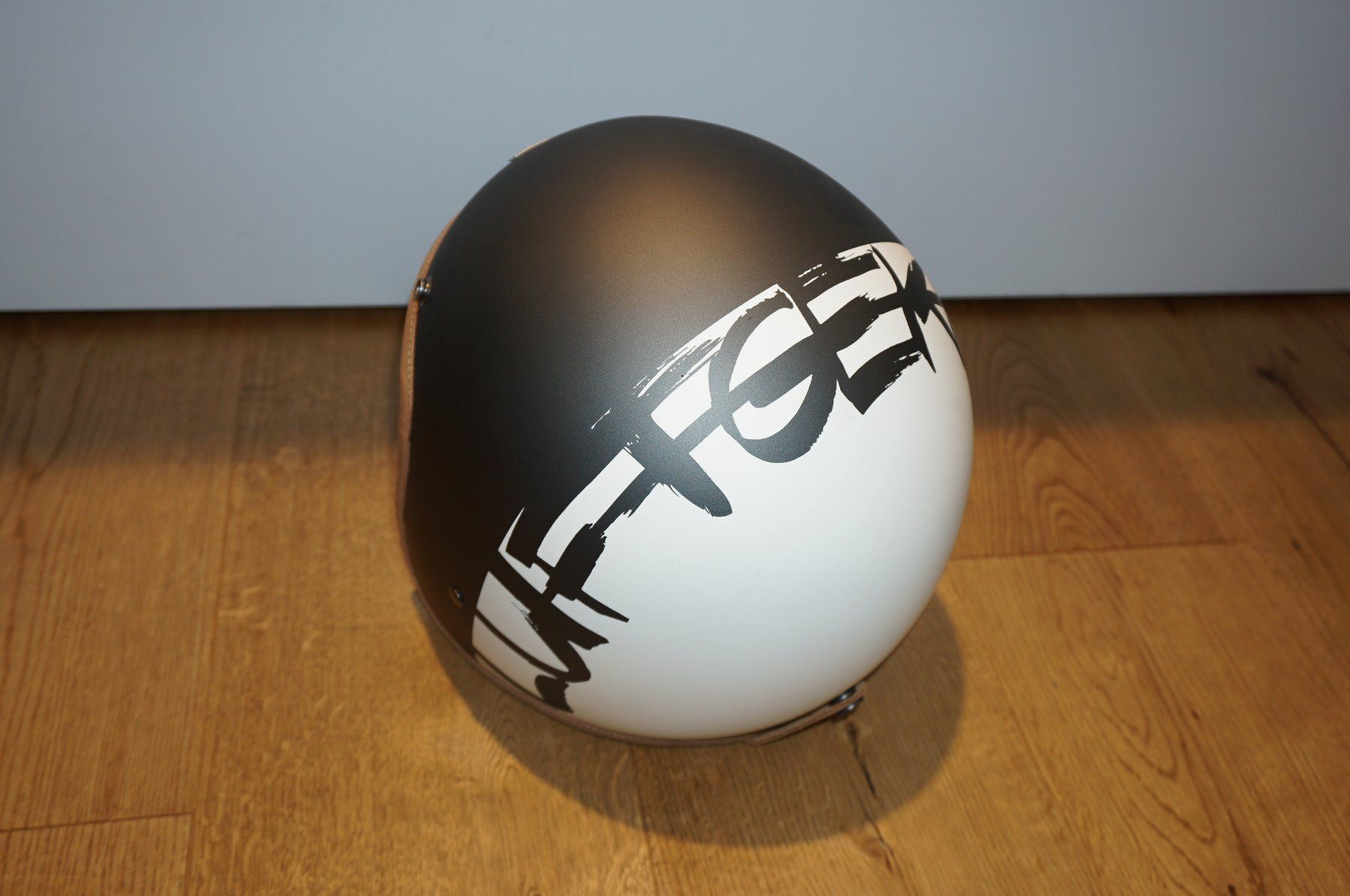 Helme & Visiere: BMW Bowler Helm Gr. XL – Neu und originalverpackt aus Ursenbach von  2