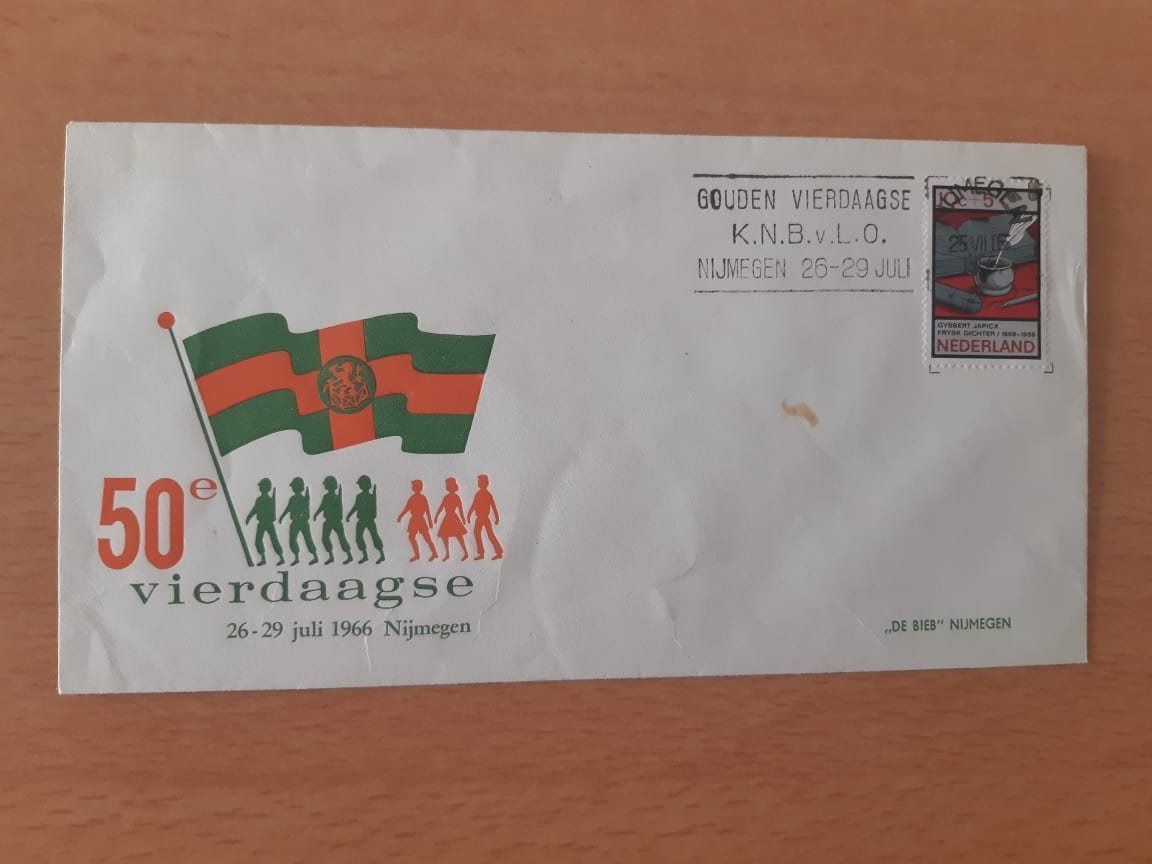 Album: CH-Marken, PTT- Ausgaben und Briefe – Usato da Dulliken venduto da Airliner2 6