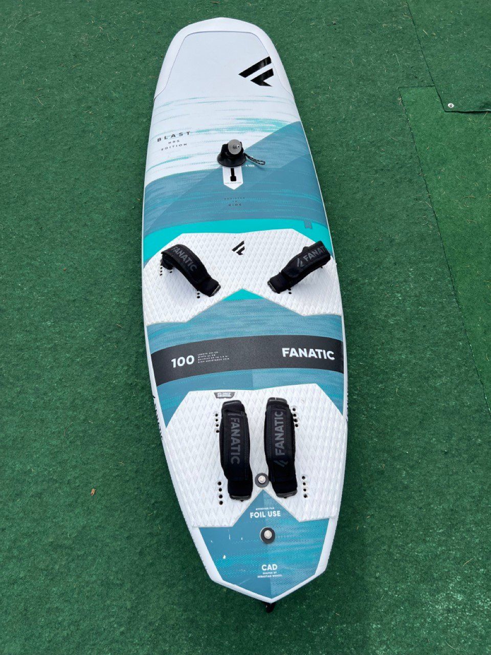 Duotone Tavole da surf e di nuoto: Windsurf Set Fanatic Blast 100 Duotone Super Hero 5.3 – Usato da Champfèr venduto da cArLuxe 1