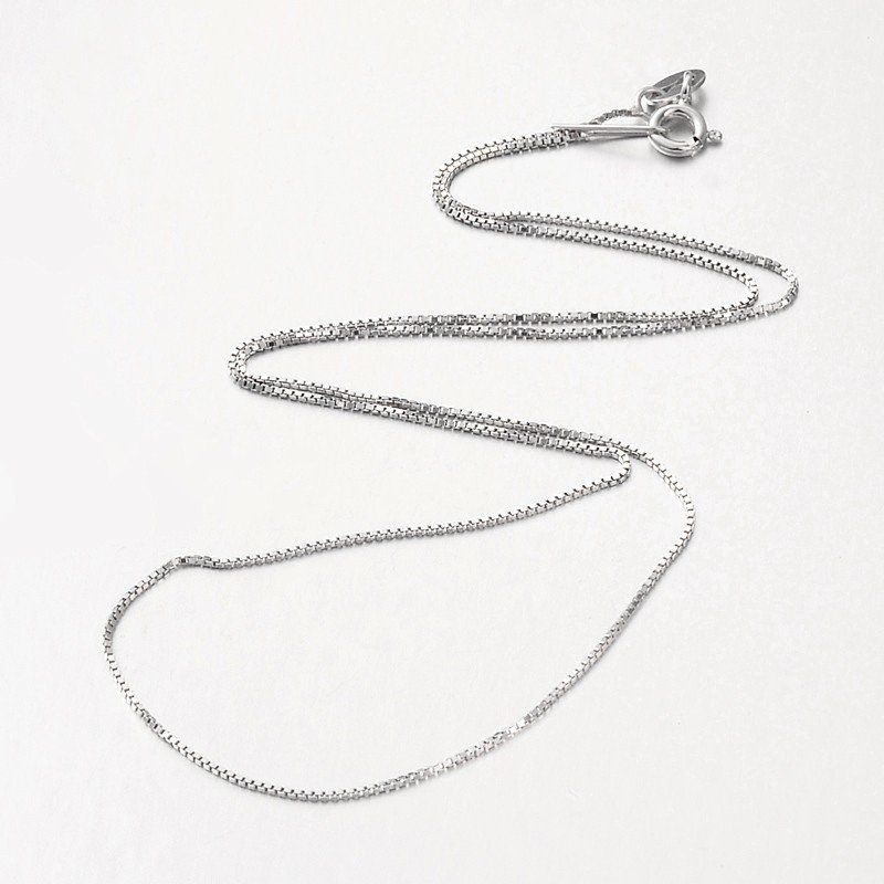 Catenine: Kette 925 Sterling Silber 0,6mm, 45cm lang – Nuovo e nell'imballaggio originale da Alpnachstad venduto da perlengaby 1