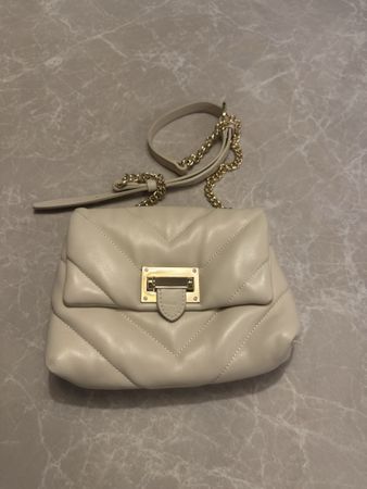 Handtasche
