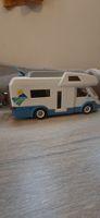 Playmobil Wohnmobil mit Zubehör und Figuren 