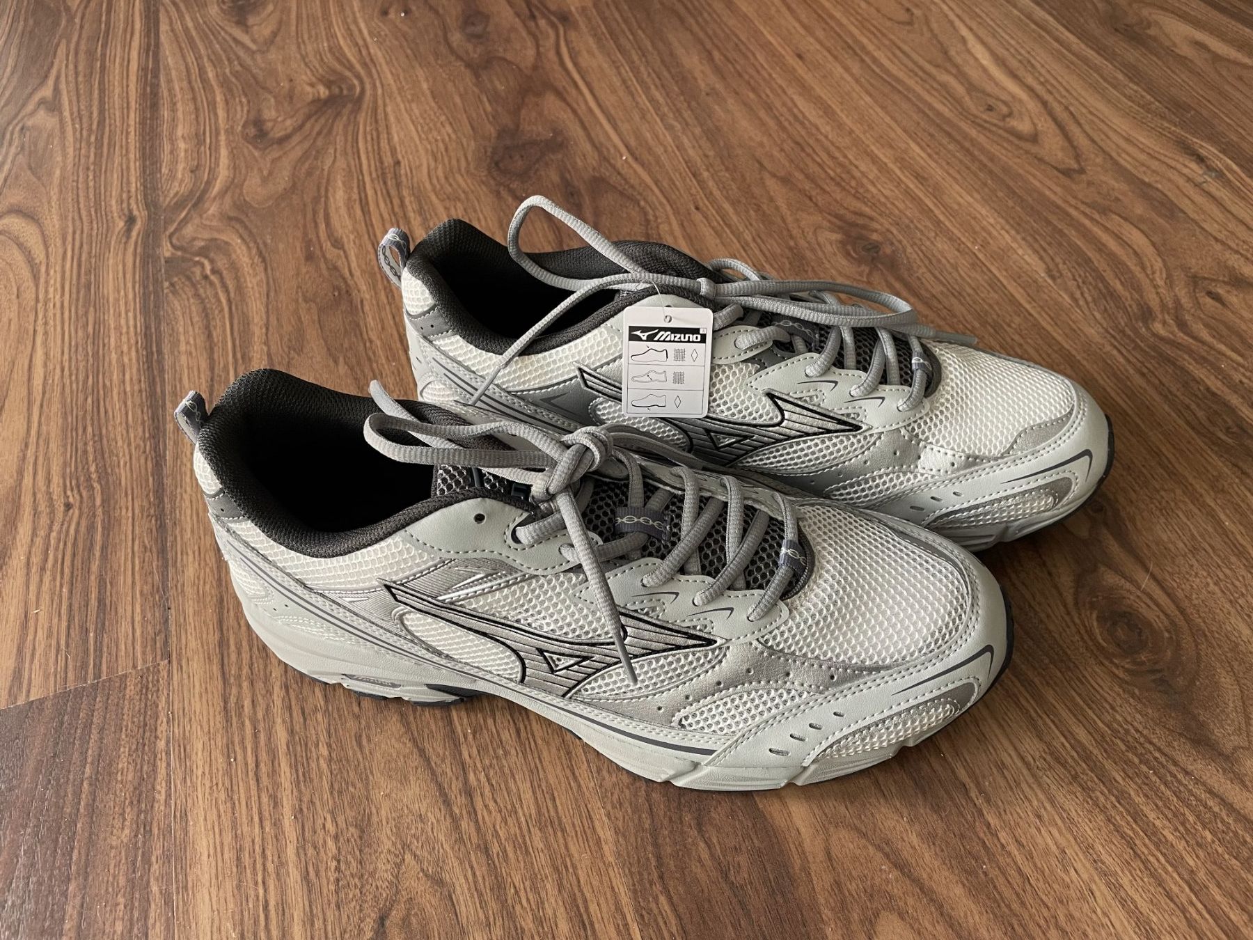 Mizuno Scarpe da uomo: Mizuno MXR (Grösse 44) – Nuovo e nell'imballaggio originale da Flüelen venduto da jodel_du 3