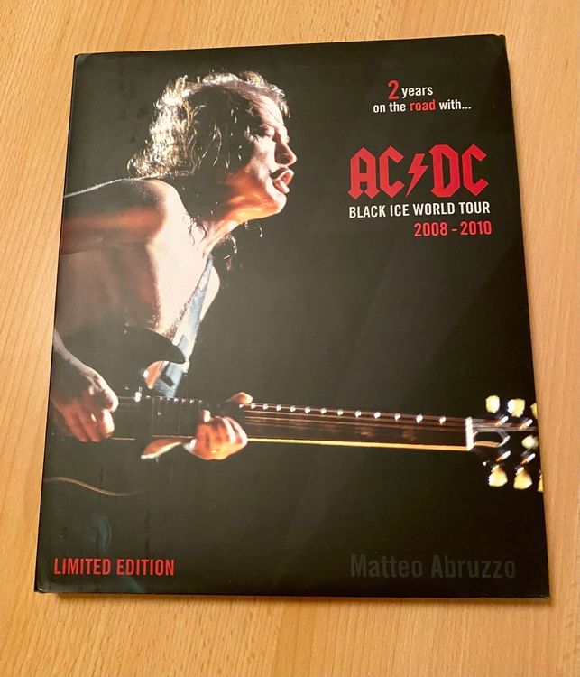 AC/DC Black Ice World Tour Buch (Gebraucht) in Dietlikon für CHF 50 ...