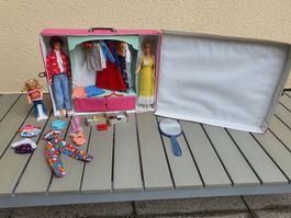 Vintage 1968 World of Barbie Doppelpuppenkoffer mit Inhalt!