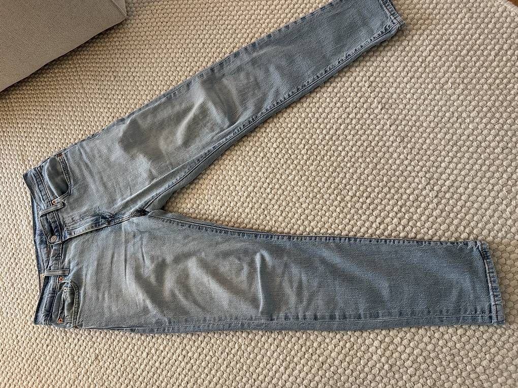 Jeans: Levi's 512 W30/L30  – Usato da Derendingen venduto da att_9kys