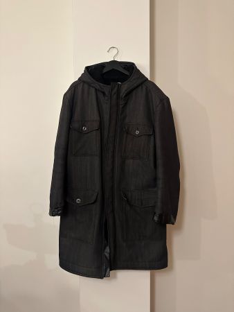 Wintermantel mit Kapuze, schwarz, Grösse L - Top Zustand!