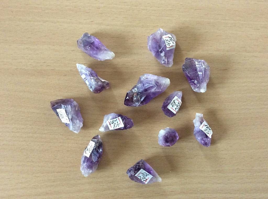 Pietre preziose: Amethyst Steine, unbehandelt – Usato da Iffwil venduto da tan_l2nr