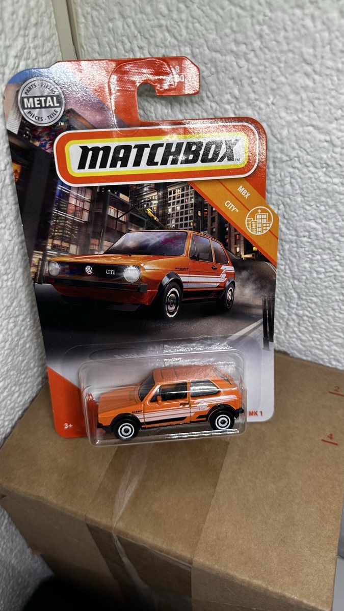 Matchbox Modellini d'auto: Matchbox VW Golf 1 1:64 – Usato da Bettlach venduto da UserMa09