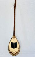Albanisches Musikinstrument Shrki Walnussholz