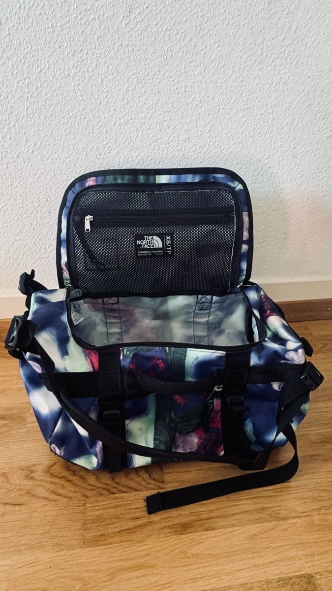 North Face Sacs à dos: THE NORTH FACE Base Camp Duffel XS – D'occasion à Zürich par el_ramona