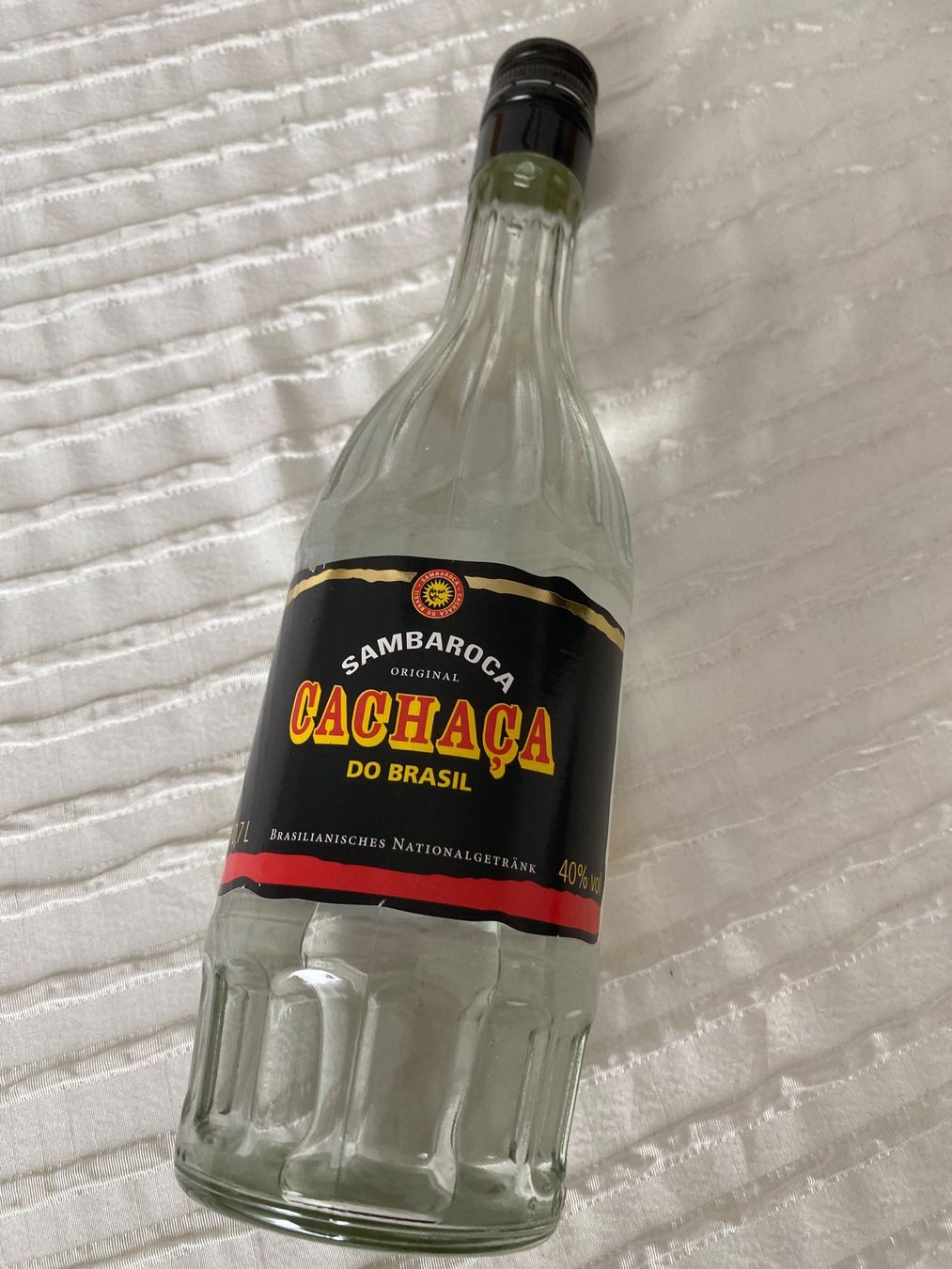 Bevande alcoliche: 2 Flaschen Spirituosen – Usato da Safenwil venduto da Corahund 3