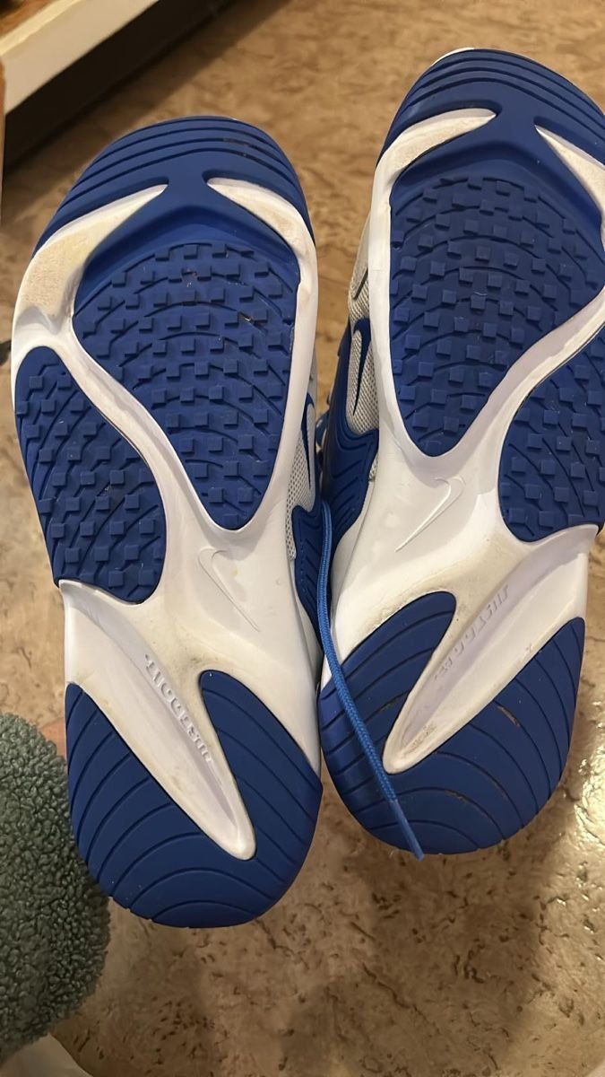 Nike Scarpe da uomo: Nike Sneaker 43 – Usato da Horw venduto da Mahazo 1