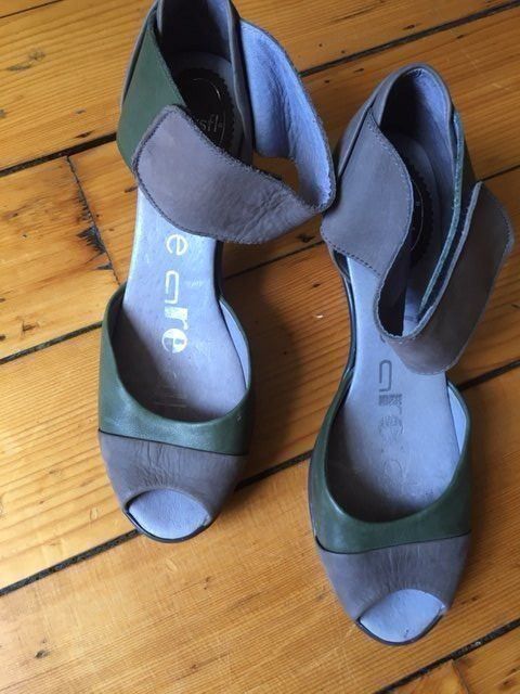 Scarpe da donna: Sandales en cuir Dysfunctional Dysf T38 – Nuovo (secondo la descrizione) da Genève venduto da marygeneva 2