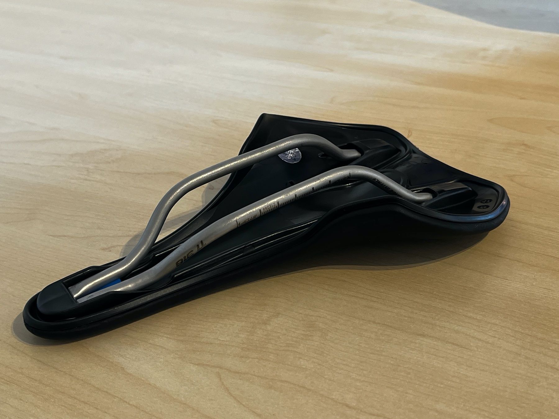 Selle Italia Sonstiges Radsport Zubehör: Top MTB-Sattel: Selle Italia SLR – Neu (gemäss Beschreibung) aus Oberbipp von  3