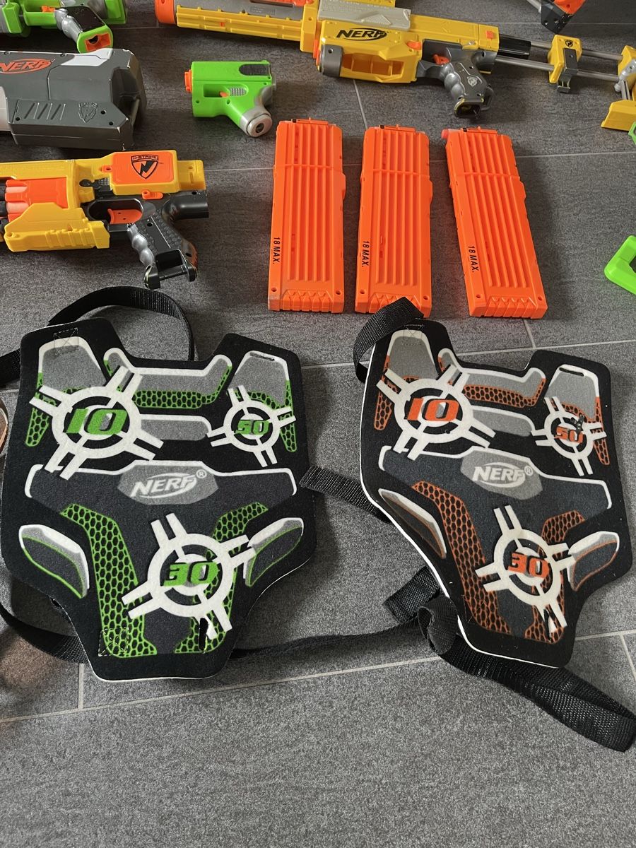 Nerf Giocattoli: Grosses Nerf Waffen Set für Kinder – Usato da Buttikon SZ venduto da HeidiF0102 4