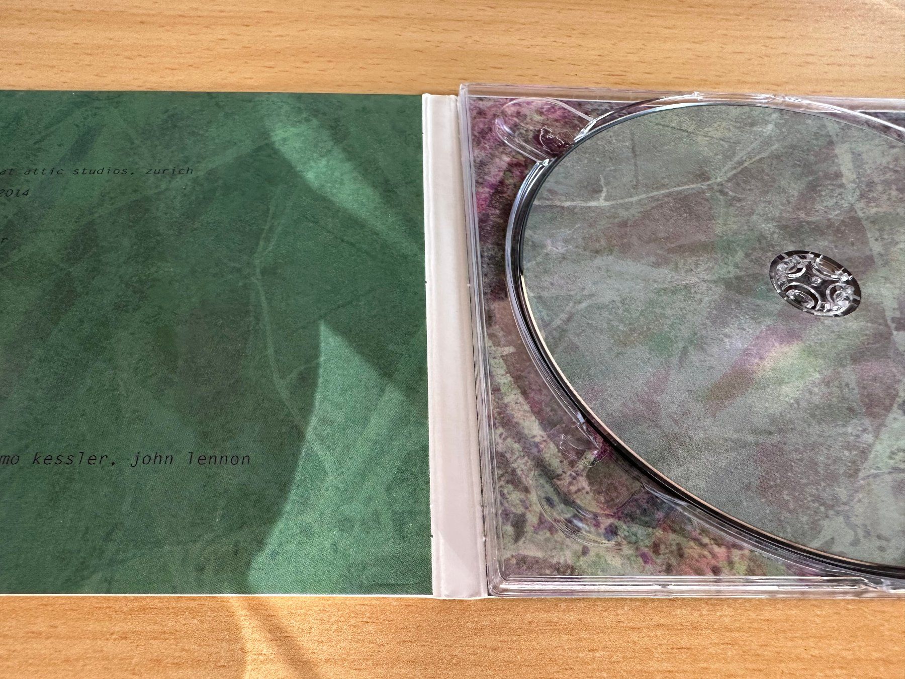 CDs: Hazelnut - Cracked – D'occasion à Rikon im Tösstal par Alpenmutz 2