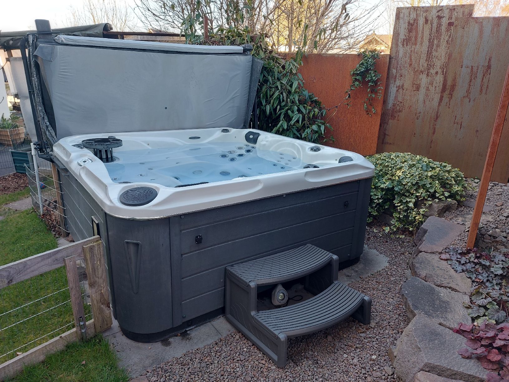 Whirlpool: Whirlpool San Diego Premium Version - Passion Spas – Gebraucht aus Breitenbach von jas_75nd 1