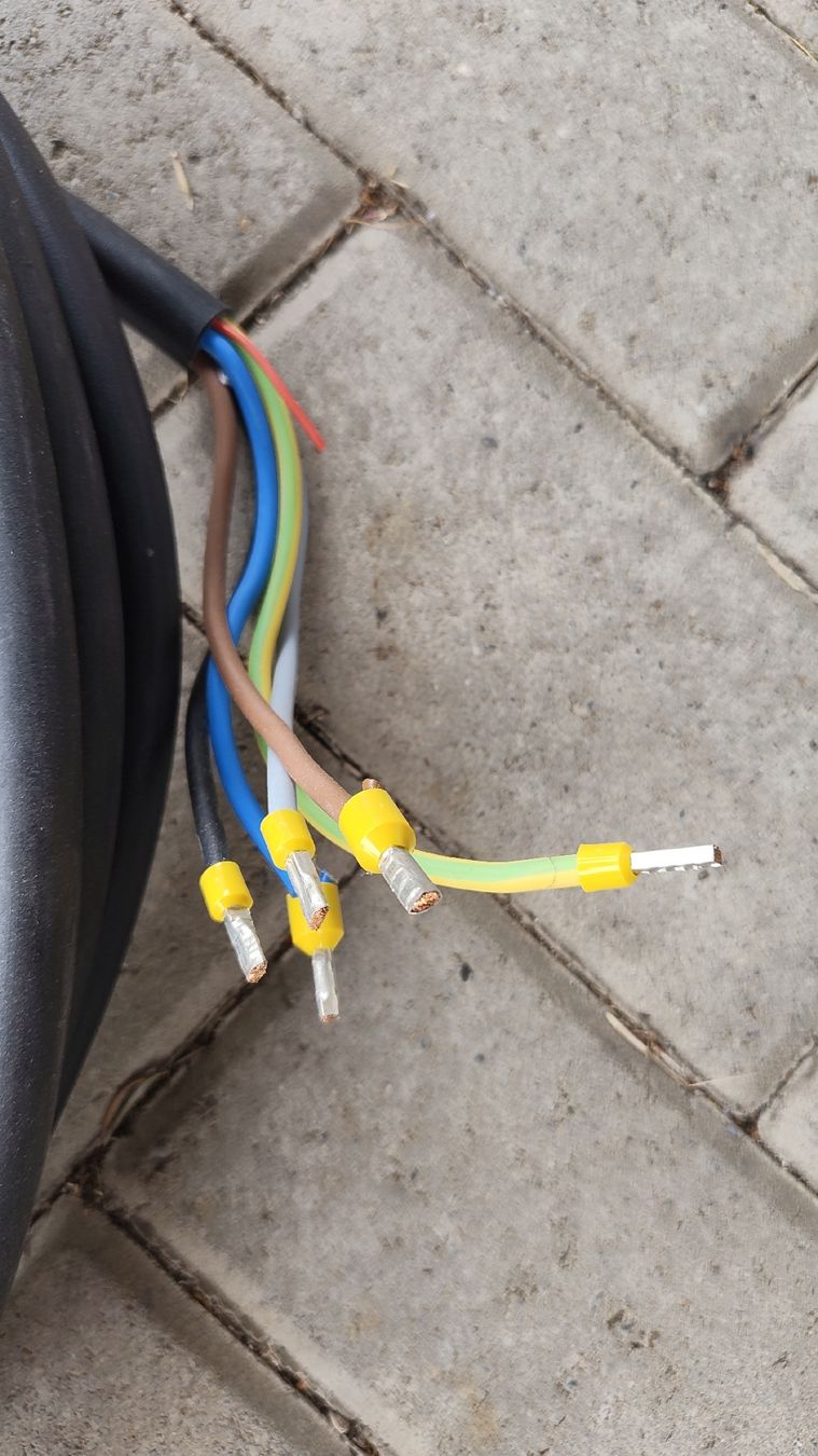 Cavi: EV Ladekabel von Solaredge Ladestation – Difettoso da Othmarsingen venduto da aar_x9hh 3