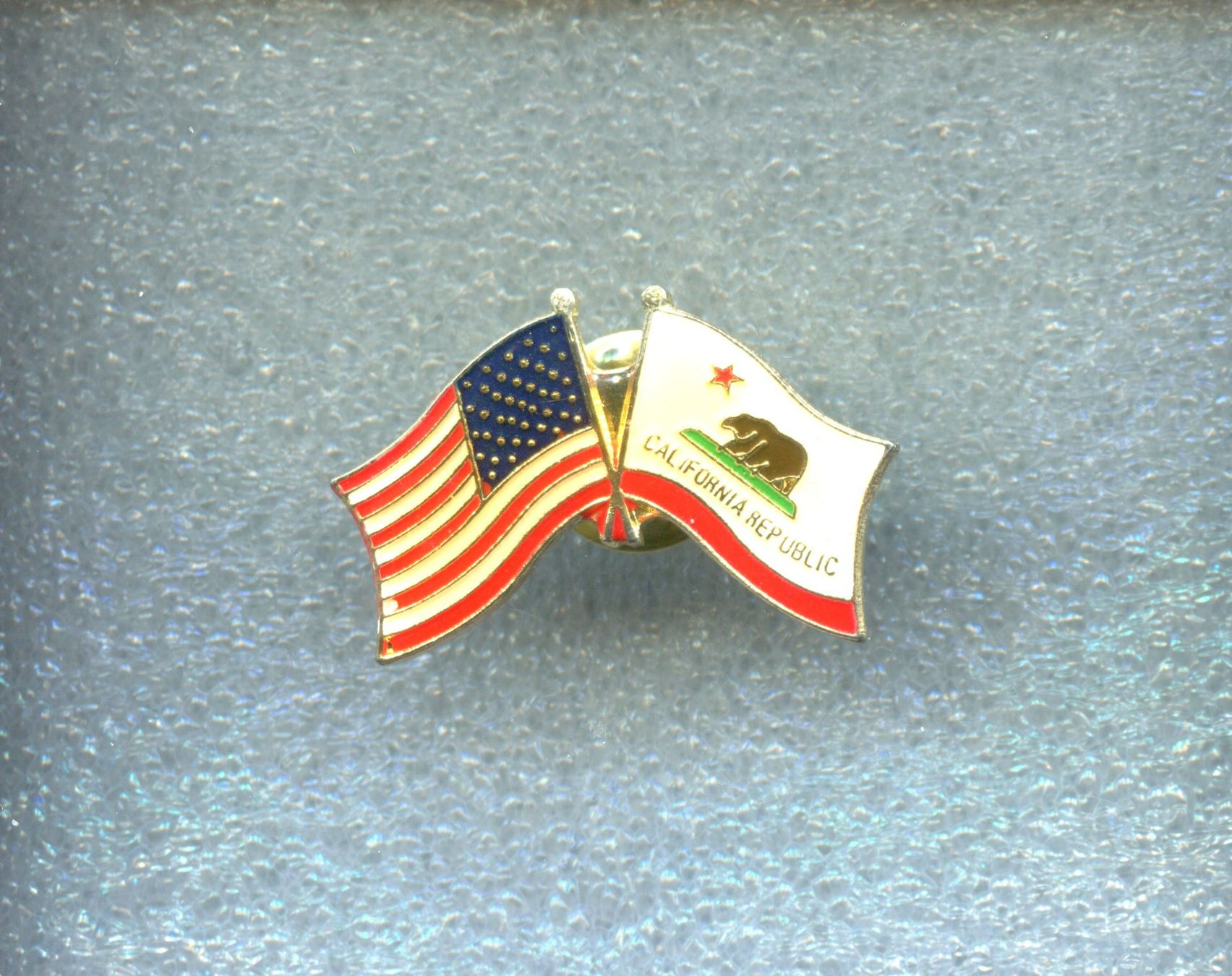 Placchette & Badge: Fahne  USA  CALIFORNIA – Usato da Winterthur venduto da Sammleroase