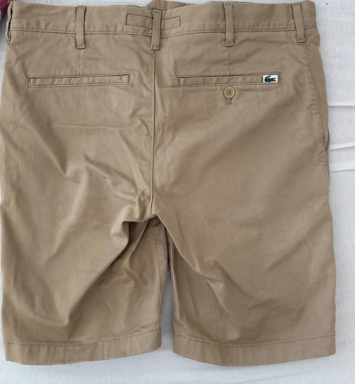 Lacoste Hosen: Kurze Hose Lacoste – Neu (gemäss Beschreibung) aus Biel-Benken BL von oss_9syr 1
