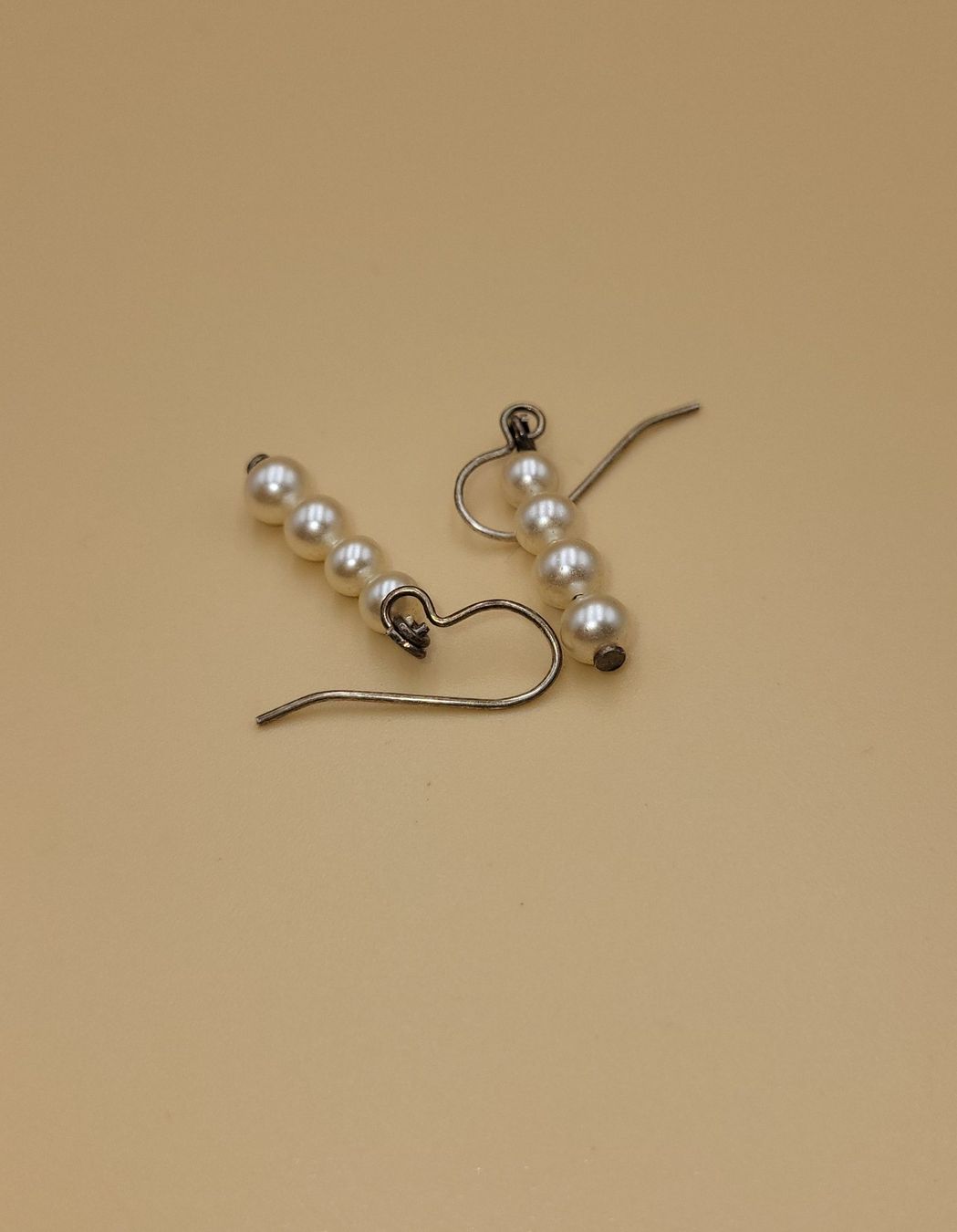Orecchini pendenti & Orecchini a lobo: Elegante Silber Ohrhänger mit Perlen – Usato da Wald ZH venduto da SwissPawnshop 2
