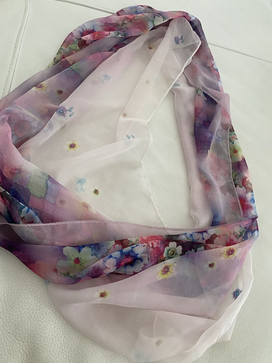 Foulards, Tücher & Schals: Loop aus 40% Seide 🌸 – Gebraucht aus Opfikon von Luis144