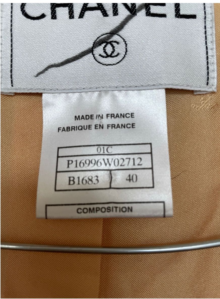 Chanel Cappotti: Chanel Tweed Mantel – Usato da Zürich venduto da HBe 5