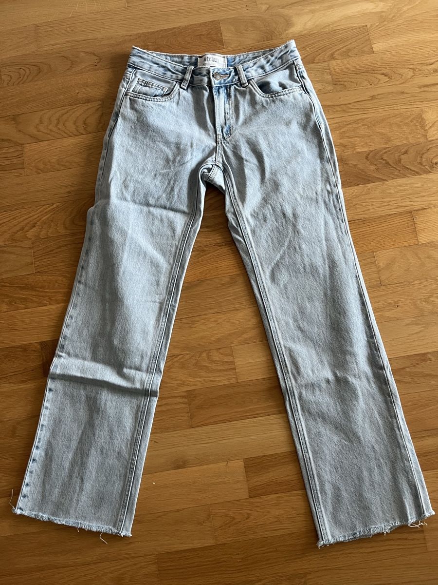 Stradivarius Jeans: Stradivarius Jeans, Grösse 34 – Usato da Frauenfeld venduto da heyLani