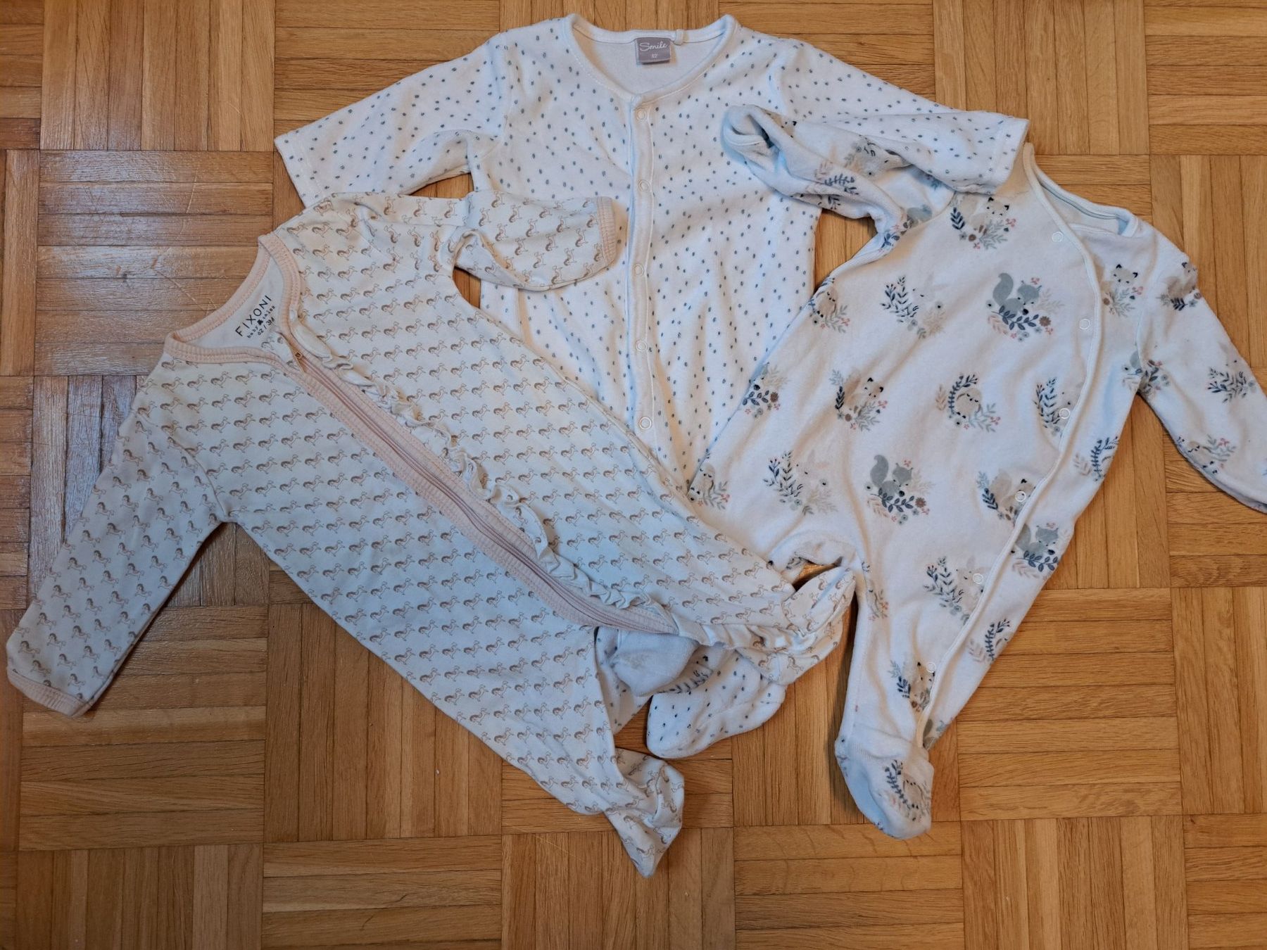 Lotti & Set di vestiti: Wunderschönes 44 teiliges Kleiderpaket Grösse 62, mit Strick – Usato da Winikon venduto da nic_2kjk 4