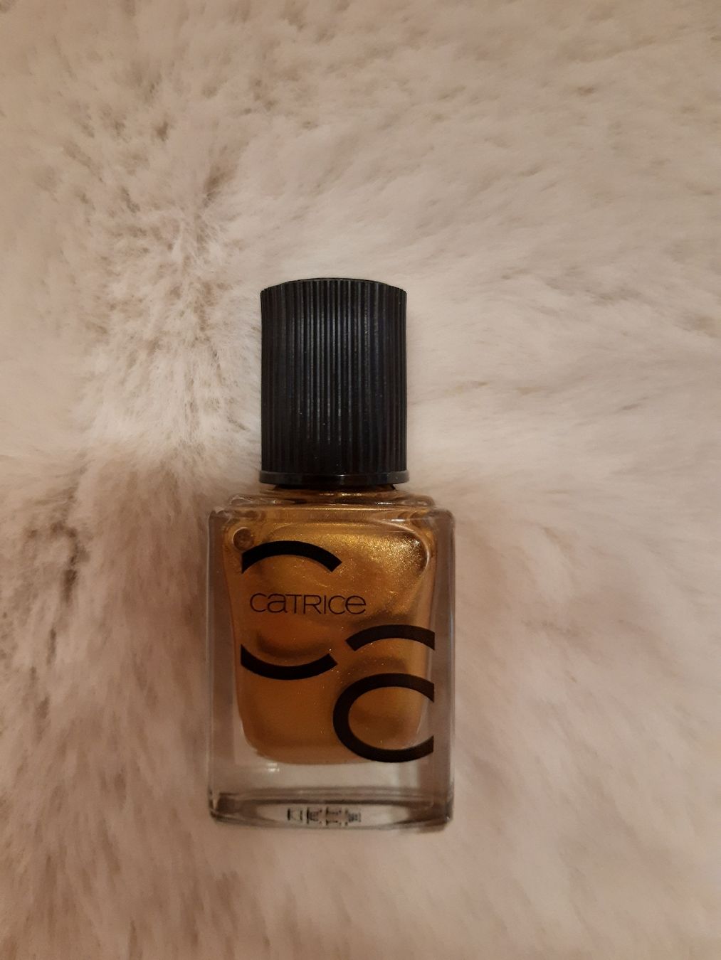 Nagellack: catrice "cover me in gold" – Gebraucht aus Toffen von Gwunderegge77