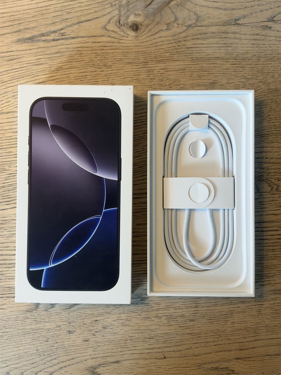 Apple Portables: iPhone 16 Pro, 128GB, Black Titanium – D'occasion à Uster par michelle_76 2