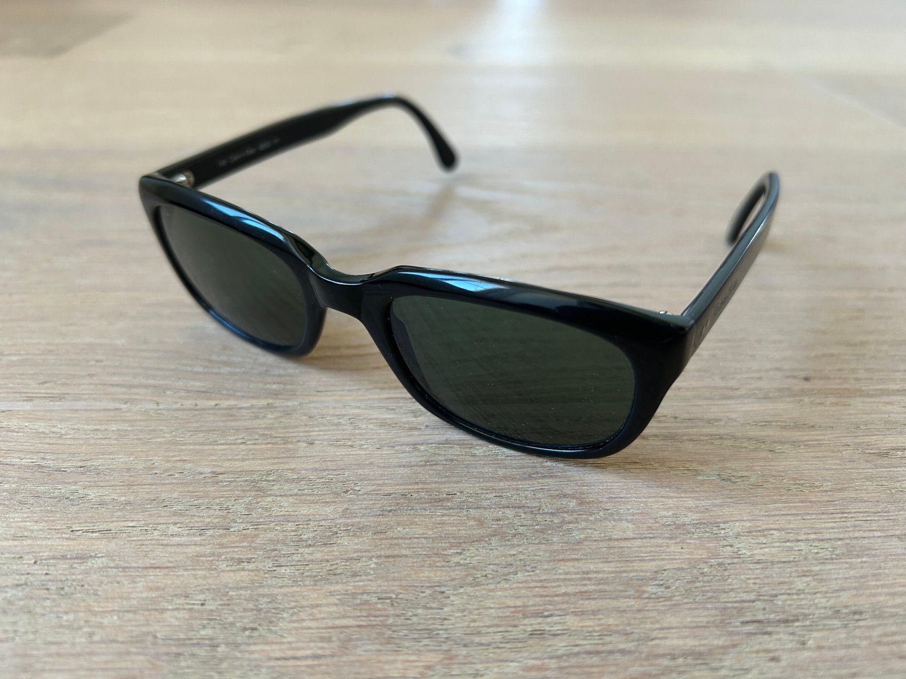 Calvin Klein Occhiali & Lenti: Calvin Klein Sonnenbrille – Usato da Zürich venduto da ins_w679 2