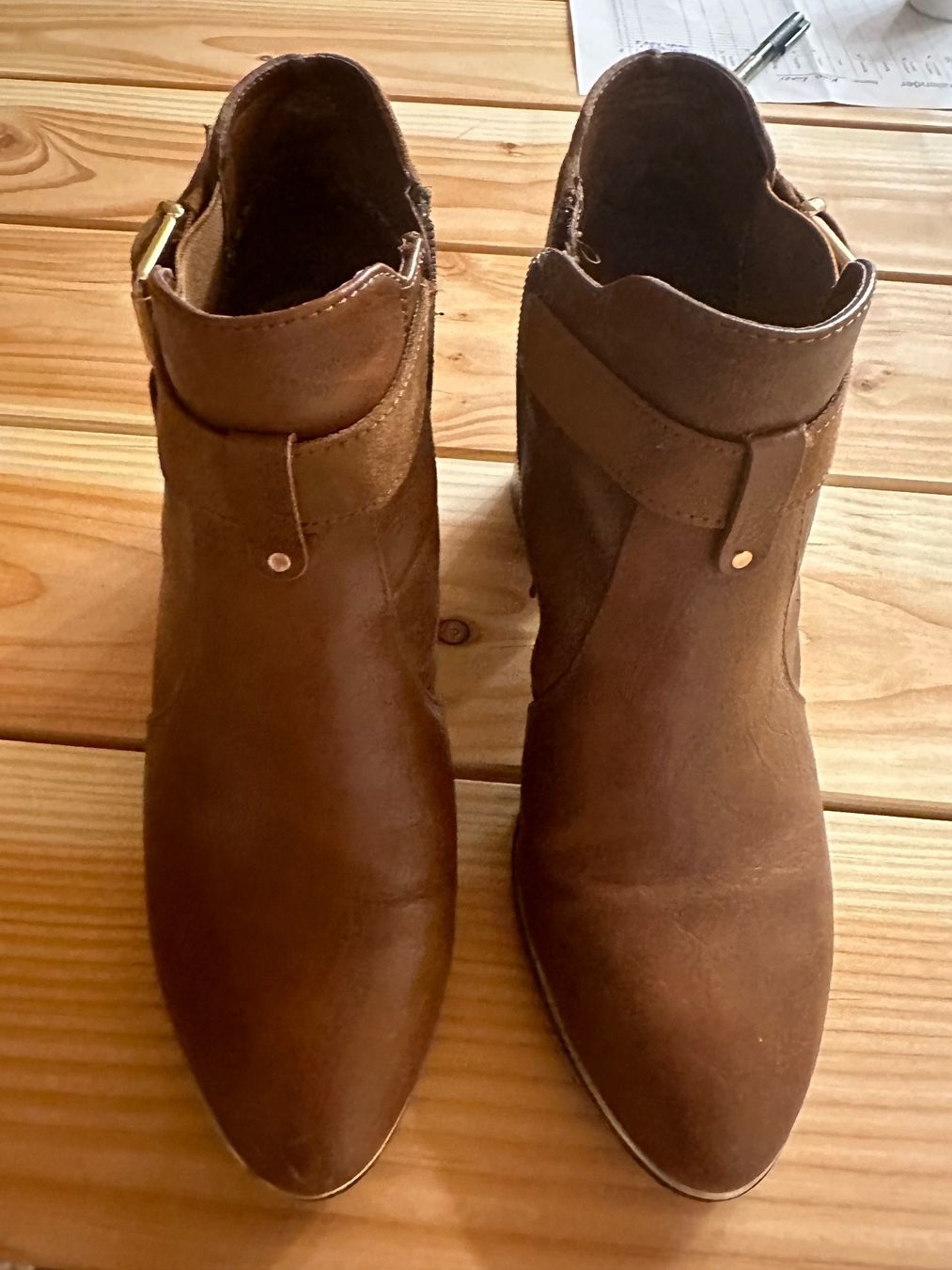 Scarpe da donna: Braune Stiefeletten Gr 39 – Usato da Cham venduto da ninochka02 1
