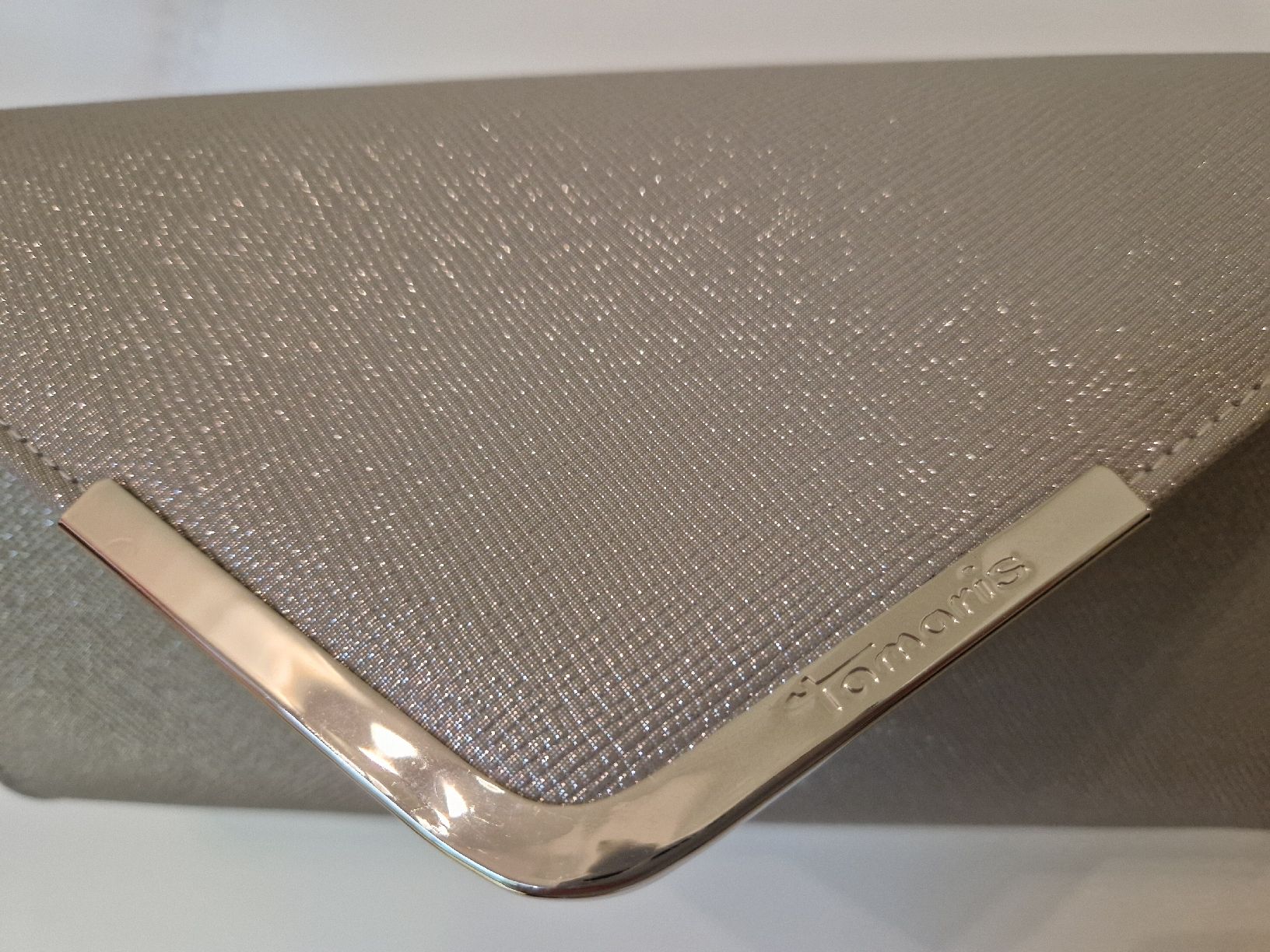 Tamaris Borse da donna: Tamaris Clutch 'Amalia' in Silber – Nuovo (secondo la descrizione) da Lyss venduto da katelisa 6