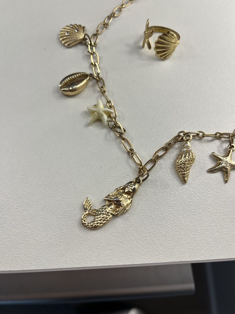 Altri gioielli: Beach Vibes Mermaid & Seashell Charm Necklace & Ring Set – Usato da Zürich venduto da Isabella123 4