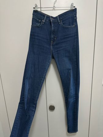 Skinny Levis Jeans